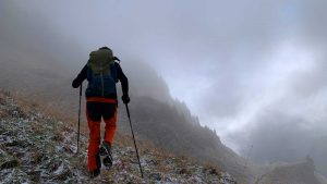 Practical-Tips-to-Choose-the-Best-Hiking-Poles-on-GuestWritersHub
