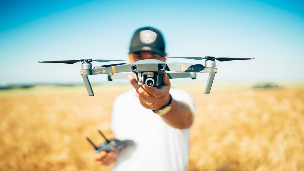 The-Pros-and-Cons-of-Using-Drones-for-Aerial-Surveying-on-GuestWritersHub